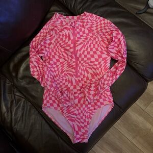 wonder nation Hot Pink Checkerboard Long-Sleeve One-Piece Rash Guard